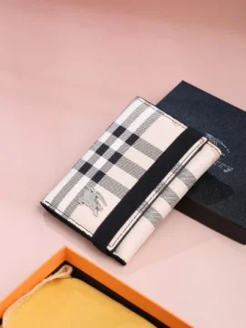 محفظة Burberry second