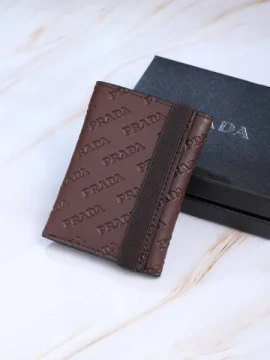 محفظة Prada