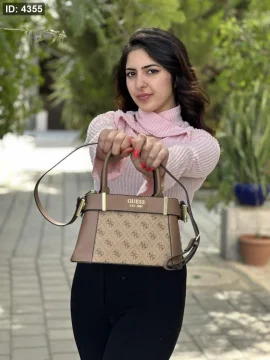 شنطة Guess