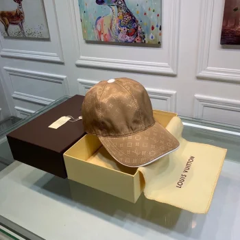 طاقية Louis Vuitton second