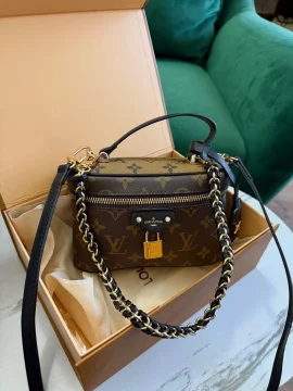 شنطة Louis Vuitton كواليتي عالي second